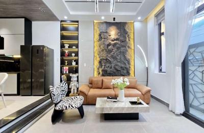 BÁN NHÀ 2 TẦNG FULL NỘI THẤT KIỆT THOÁNG ĐẸP ĐƯỜNG LÊ ĐÌNH LÝ